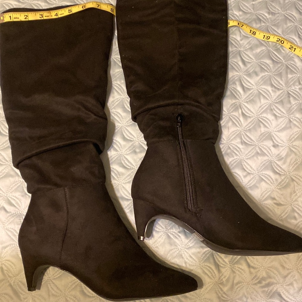 New! Wild Diva Slouchy lounge heeled, suede black  pointed boots 👢